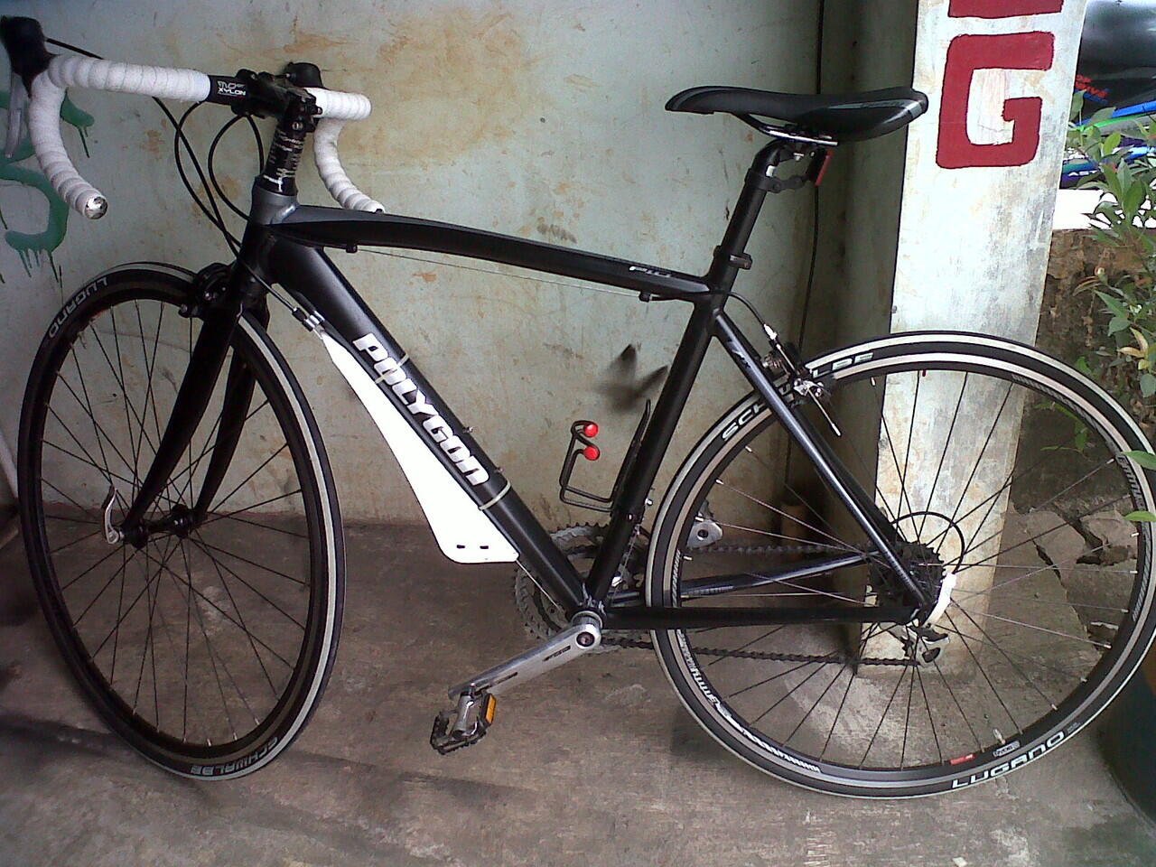 Terjual Sepeda  Balap  Polygon Helios  F 1 0 Roadbike 2013 