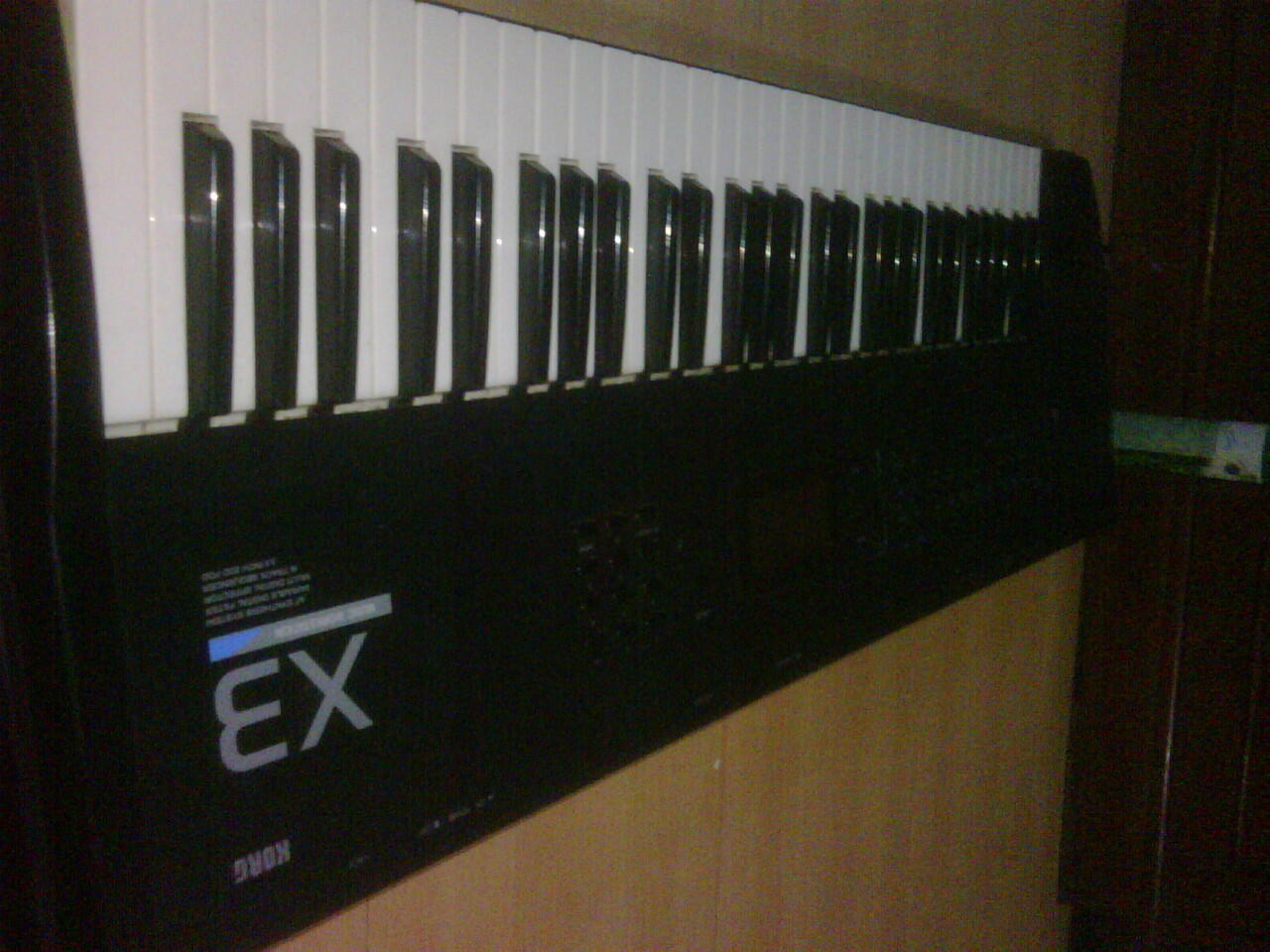 jual keyboard KORG X3 dan preamp behringer t1952