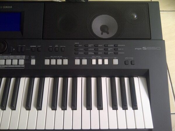 Keyboard YAMAHA S 650, KONDISI MULUSS 98 % Garansi full 1 Thn
