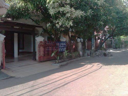 Rumah Nyaman nan Asri di Komp. Perum. Taman Galaxi Bekasi