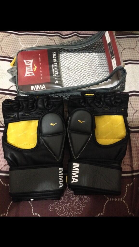 WTS MMA ELITE GRAPPLING TRAINING GLOVES ! ISTIMEWA !