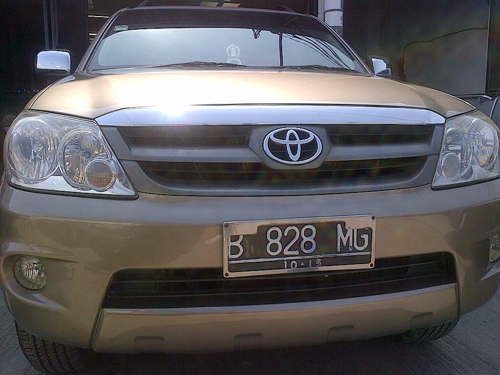 Terjual TOYOTA FORTUNER TIPE V 4X4 2005 A T JARANG ADA KONDISI