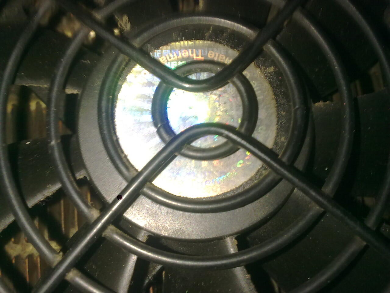 JUAL PENTIUM 4 - 520 2.88 GHZ + HEATSINK + KIPAS COOLER MASTER BONUS MOBO GIGABYTE