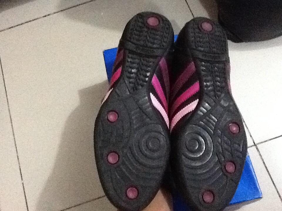 SEPATU CASUAL ADIDAS CEWEK 100% ORII!!! MURAH!!!