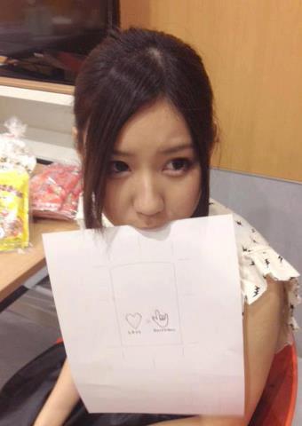 &#91;STALKING&#93; Intip Koleksi pict nye Tomomi yuk... &quot;fans SCANDAL masuk&quot;