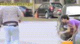 Kumpulan GIF Orang Jail. Dijamin ngakak (Masuk)