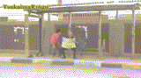 Kumpulan GIF Orang Jail. Dijamin ngakak (Masuk)