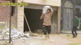 Kumpulan GIF Orang Jail. Dijamin ngakak (Masuk)
