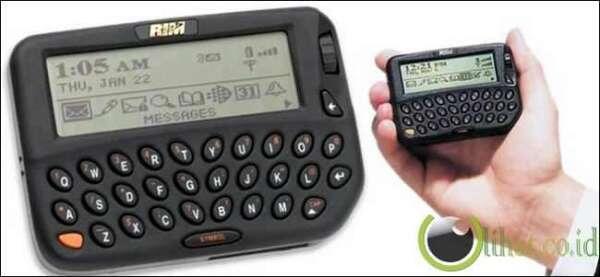 14 Desain Ponsel BlackBerry dari Masa ke Masa