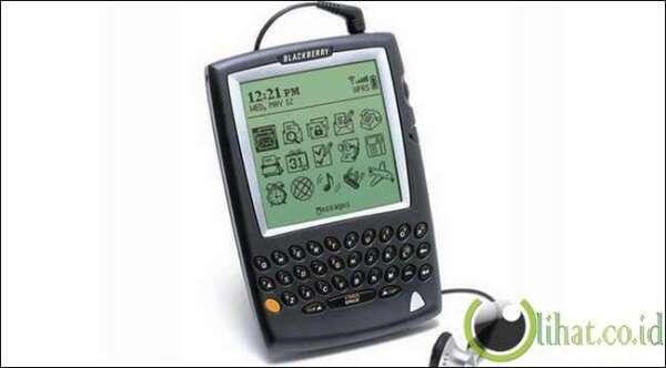 14 Desain Ponsel BlackBerry dari Masa ke Masa