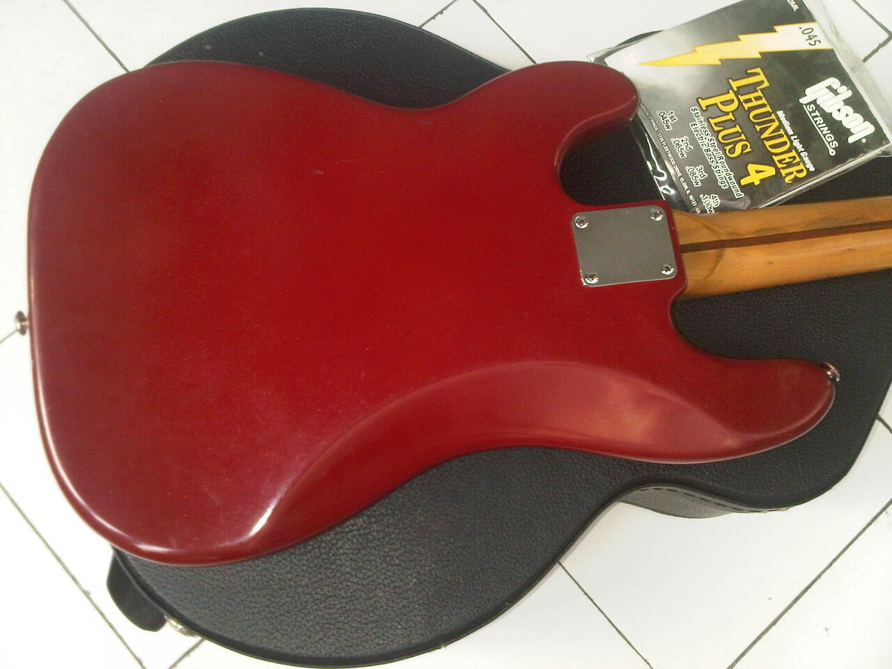 Squier Fender Precision Made in Korea tahun 1994 Sound Ganaaas Mantaaap !!!
