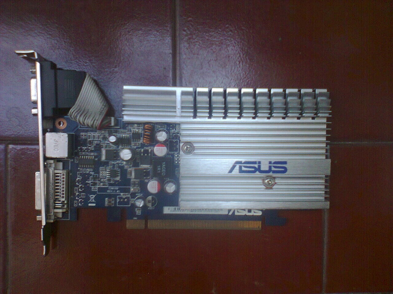 ASUS 8400GS 512MB 64BIT {Depok}