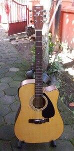 Gitar Akustik Elektrik Model Yamaha Jumbo