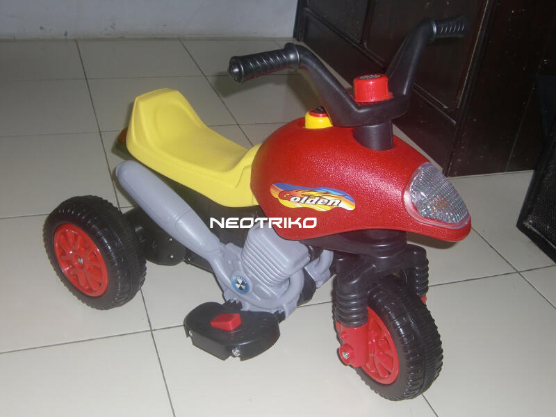 Terjual sepeda  motor  trail mainan anak  pake baterai  Aki 