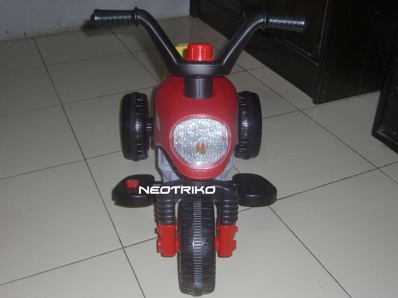 Terjual sepeda  motor  trail  mainan anak  pake baterai Aki 