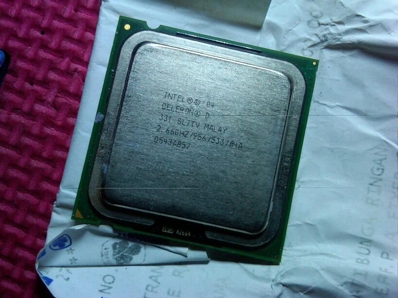 WTS/DIJUAL PROCESOR INTEL DUALCORE SERI AWAL. PENT D820