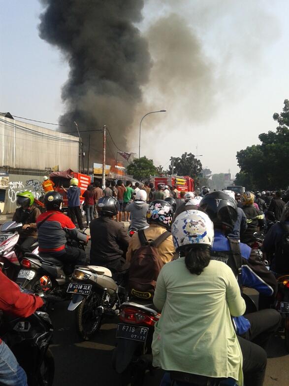 Update Gan Pict Kebakaran di Daerah Pasar Minggu