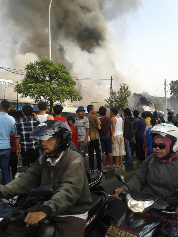 Update Gan Pict Kebakaran di Daerah Pasar Minggu