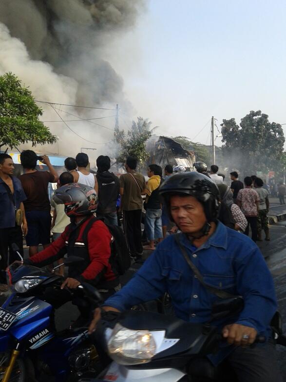Update Gan Pict Kebakaran di Daerah Pasar Minggu
