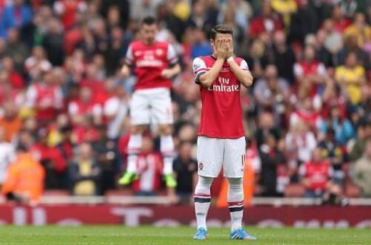 Dengan Kekuatan Doa, Ozil Dapat Membuat Kawannya Terbang