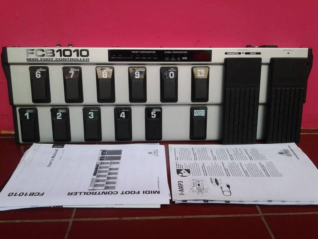 WTS Behringer V amp 3 + FCB 1010