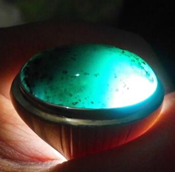 Terjual Batu  Bacan warna Blue Jade 30 x  20  x  10  KASKUS