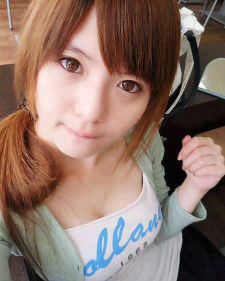 Versi II Cewek Seksi Yang Bikin Mata Agan Belo :P