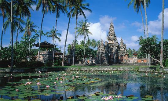 10 Destinasi Terbaik Indonesia