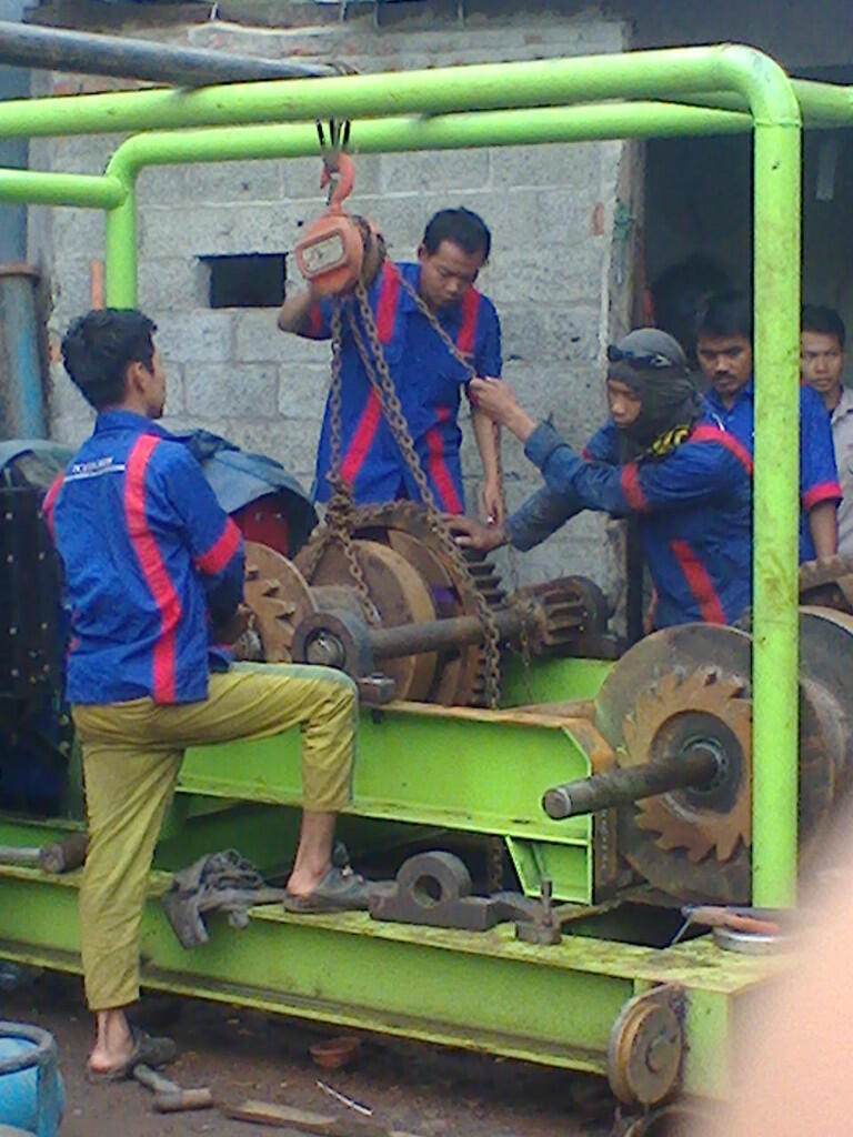 Mesin Pancang Drop Hammer