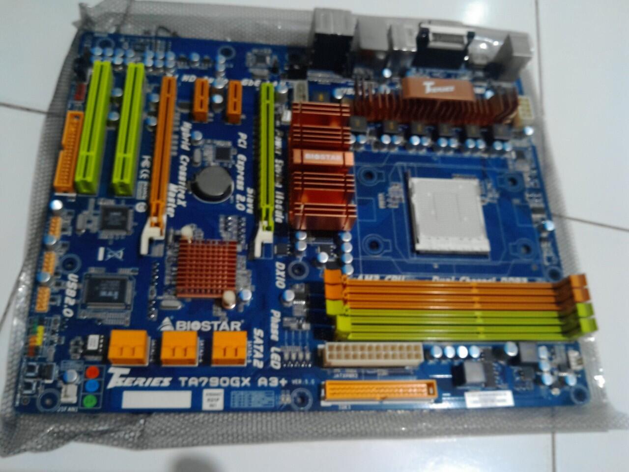 BIOSTAR TA790GX A3+
