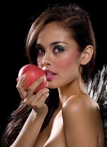 (TERUNGKAP) Sodara jauh MISS WORLD 2013 dari Indonesia