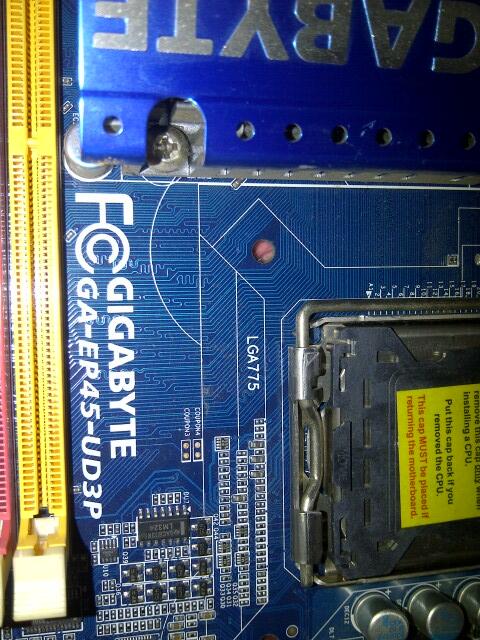 Q 8300 + Gigabyte EP45-UD3P ( DEPOK )