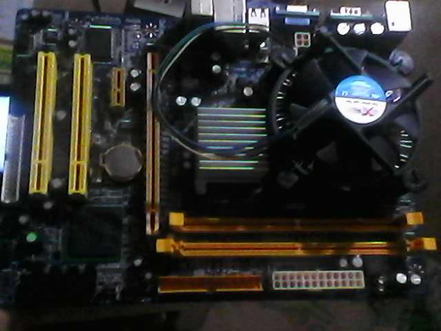 mobo jetway 775 + E2200 + ddr2 1gb murah (solo)