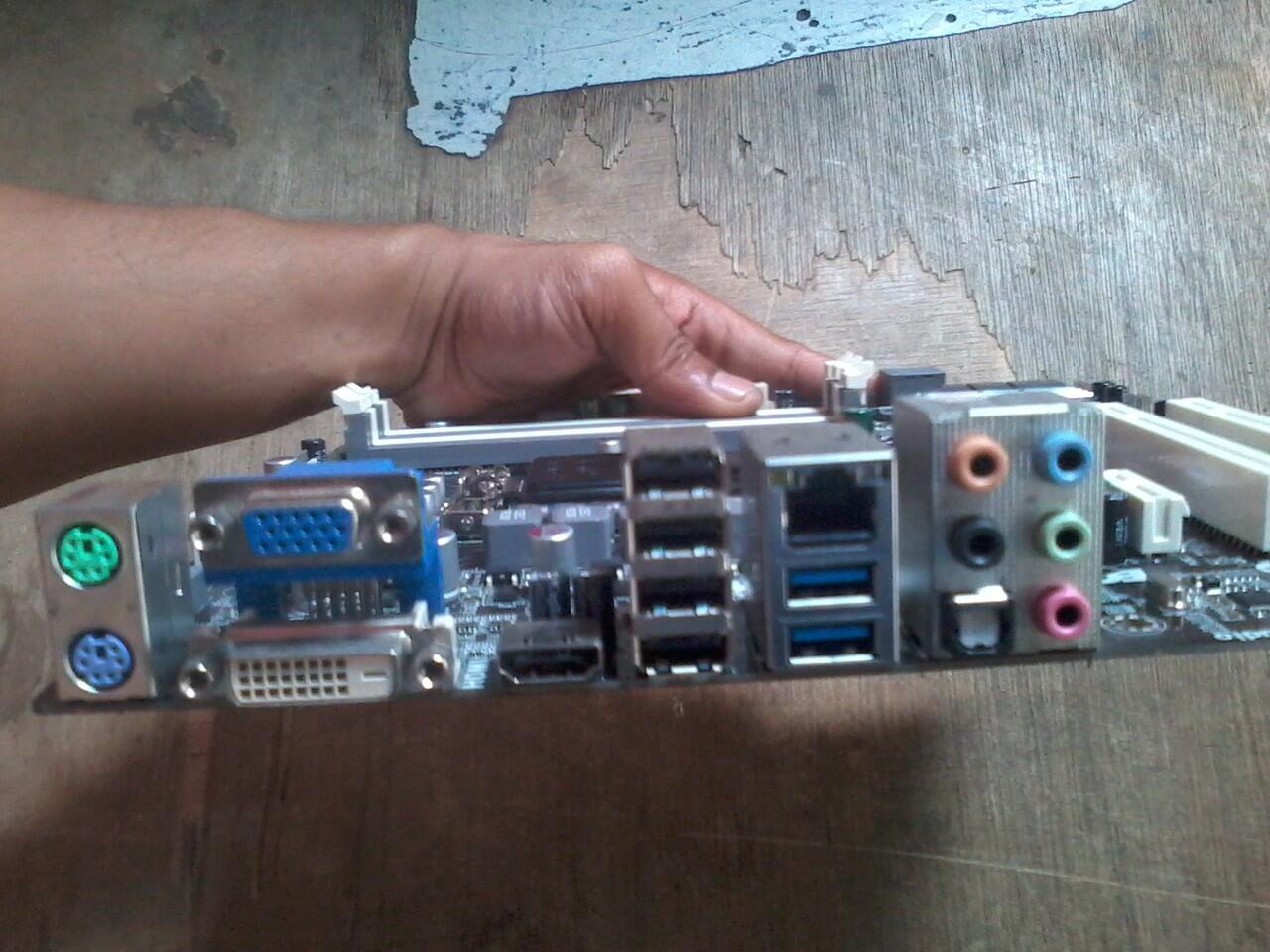 jual cepet ECS H77H2-M,,,murah