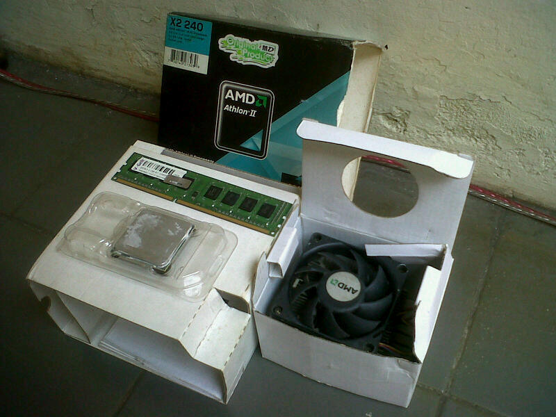 Athlon II X2 240 + Memory DDR3 2GB