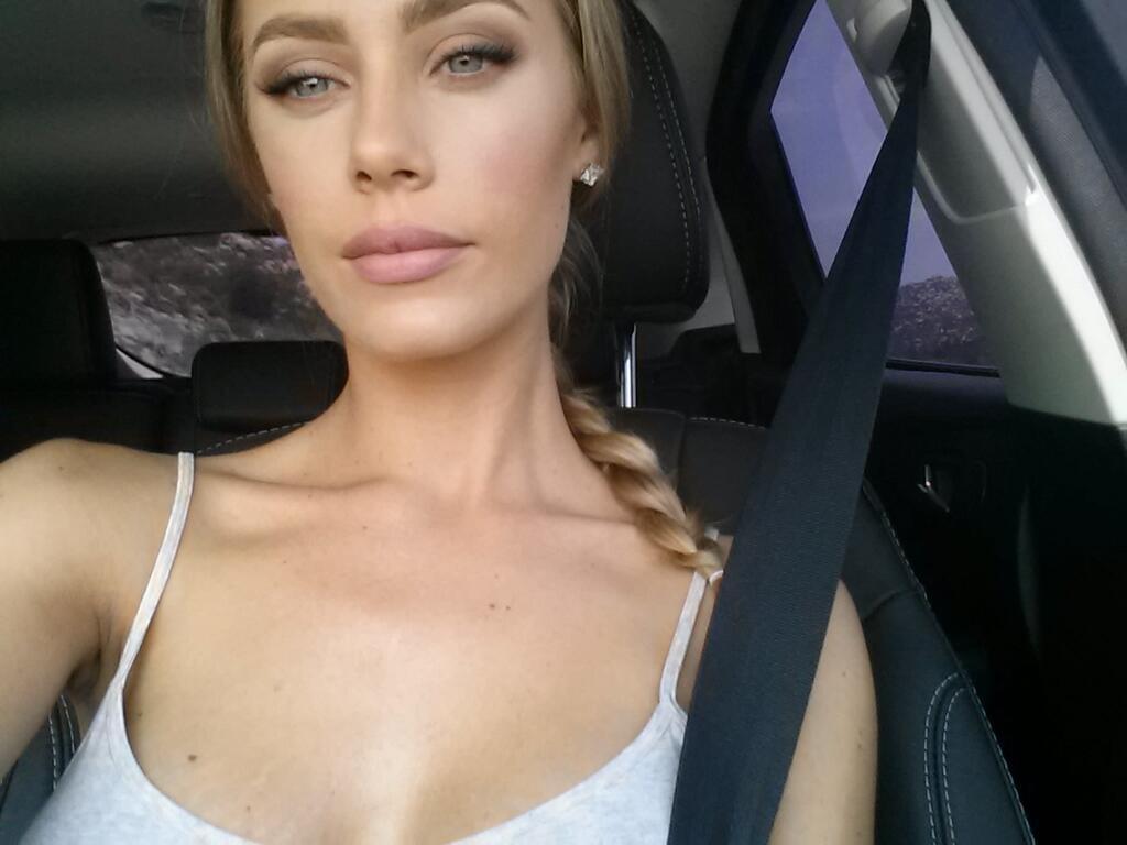 (Addict) Nicole Aniston Pict