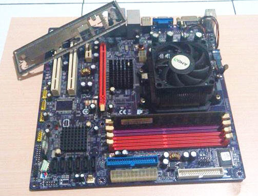 ECS A780GM-M _ DDR2 Dynet 2GB _ AM2+ Athlon II X2-240