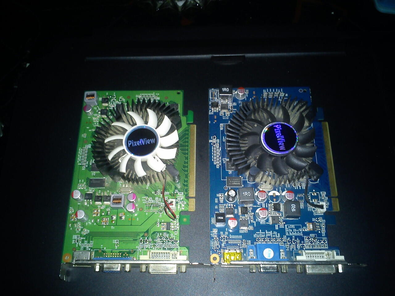 VGA NVidia GeForce GT220, 1GB DDR3, 128-bit.