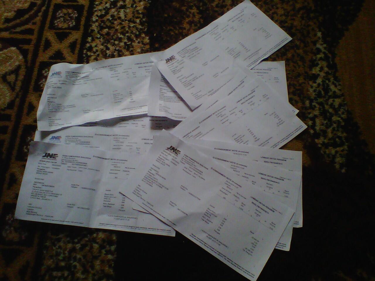 GROSIR JAKET NIKE WINDRUNNER PARASUT , ADIDAS HODDIE , DLL , RSELLER MASUK , MURAHHH