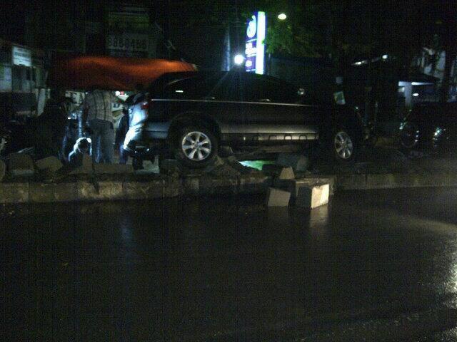 Pic Mobil Kecelakaan 