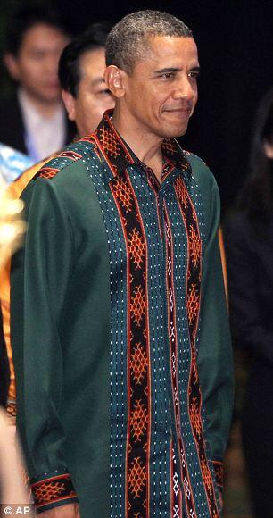 Yuk.. Besok Pake Batik Rayakan Hari Batik Nasional