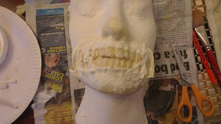 Beginilah Make Up Film Zombie agar Terlihat Seraam..