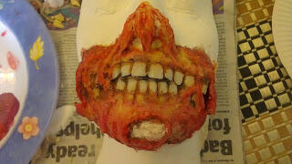 Beginilah Make Up Film Zombie agar Terlihat Seraam..
