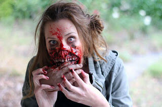 Beginilah Make Up Film Zombie agar Terlihat Seraam..