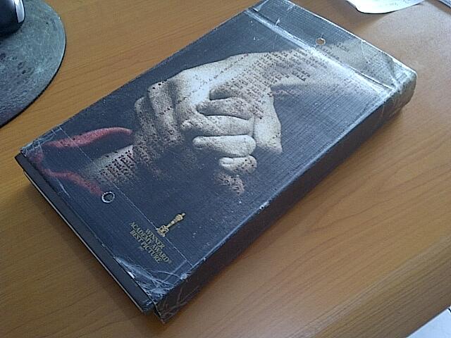 DVD REG 1 SCHINDLER LIST bonus cd soundtrack, cell film, buku, dan sertifikat