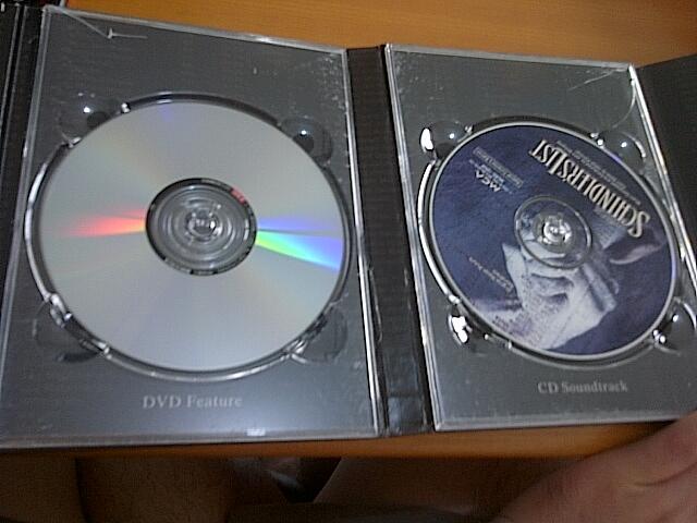 DVD REG 1 SCHINDLER LIST bonus cd soundtrack, cell film, buku, dan sertifikat