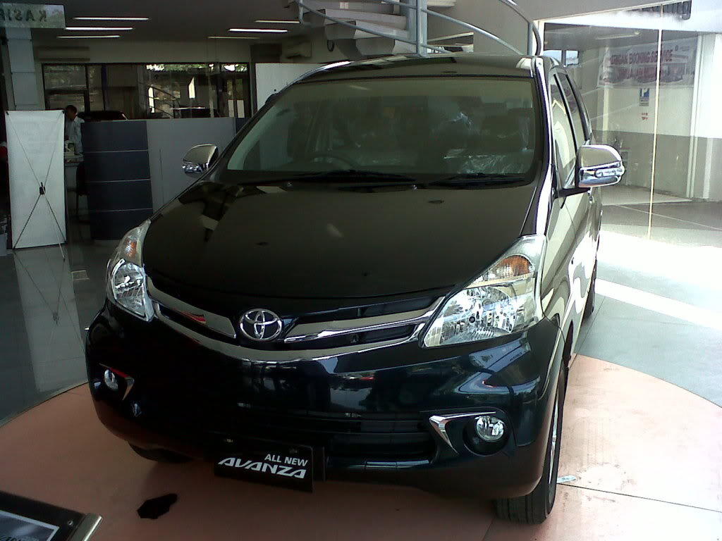 sewa rental mobil supir murah all new avanza seharian mulai 200rbuan.Hub.081806121066