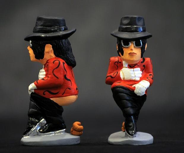 Caganer : Action Figure orang-orang terkenal yang sedang BAB a.k.a Eek. masup gan!!!