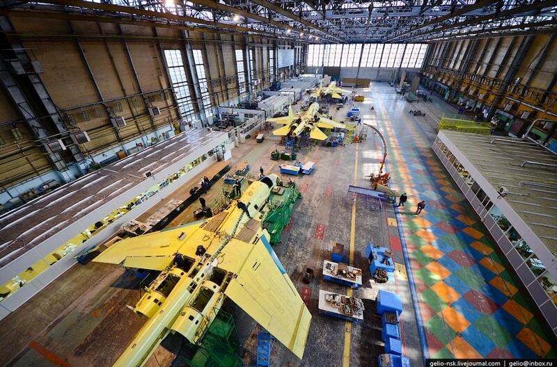 Pabrik Pesawat Sukhoi di Novosibirks Russie
