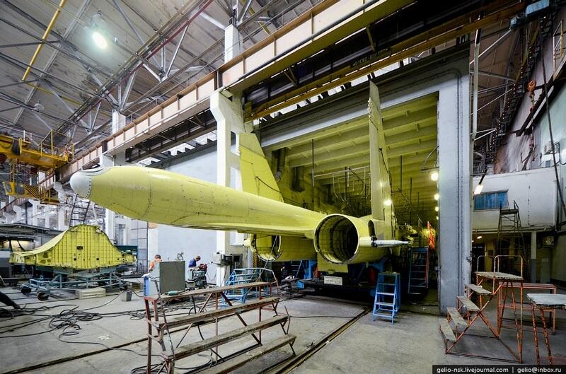 Pabrik Pesawat Sukhoi di Novosibirks Russie